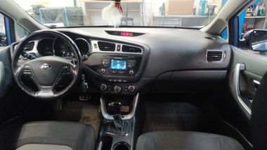 KIA Ceed 2013 года, 230 799 км - вид 5