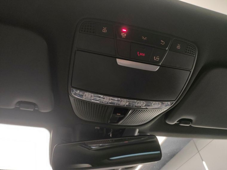 Mercedes-Benz C-класс AMG 2018 года, 98 363 км - вид 14