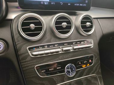 Mercedes-Benz C-класс AMG 2018 года, 98 363 км - вид 12
