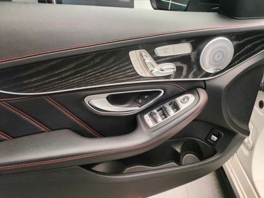 Mercedes-Benz C-класс AMG 2018 года, 98 363 км - вид 17