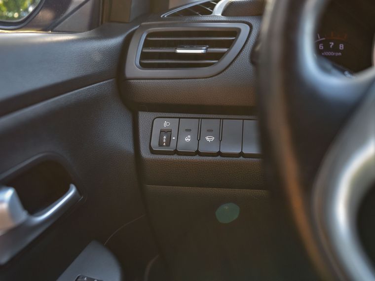 Kia Rio 2015 года, 223 089 км - вид 9