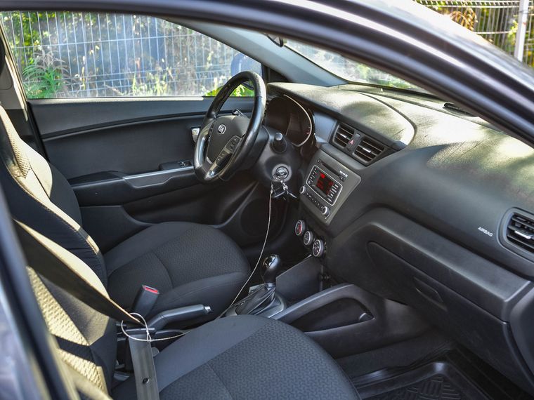 Kia Rio 2015 года, 223 089 км - вид 12