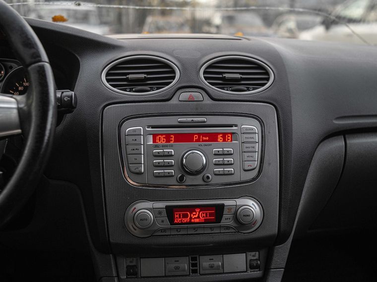 Ford Focus 2009 года, 244 240 км - вид 6