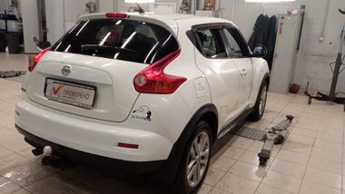 Nissan Juke 2011 года, 173 479 км - вид 4