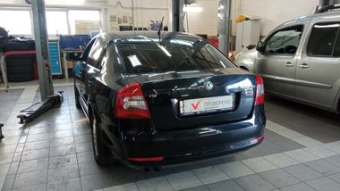 Skoda Octavia 2011 года, 207 491 км - вид 4