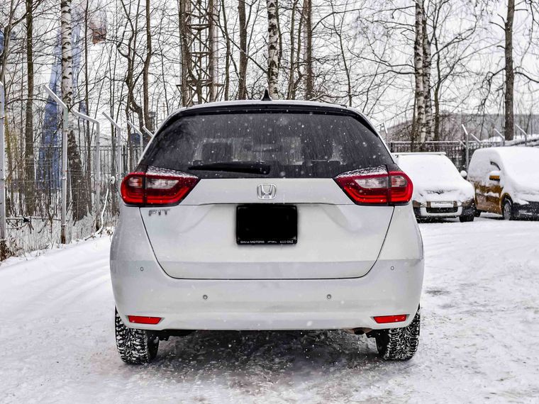 Honda Fit 2020 года, 66 000 км - вид 4