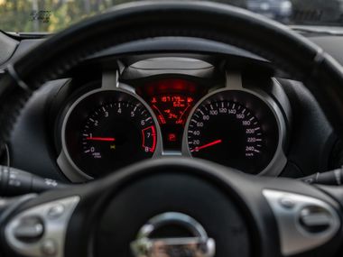 Nissan Juke 2013 года, 187 000 км - вид 5