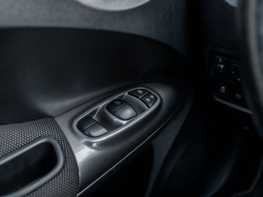 Nissan Juke 2013 года, 187 000 км - вид 9