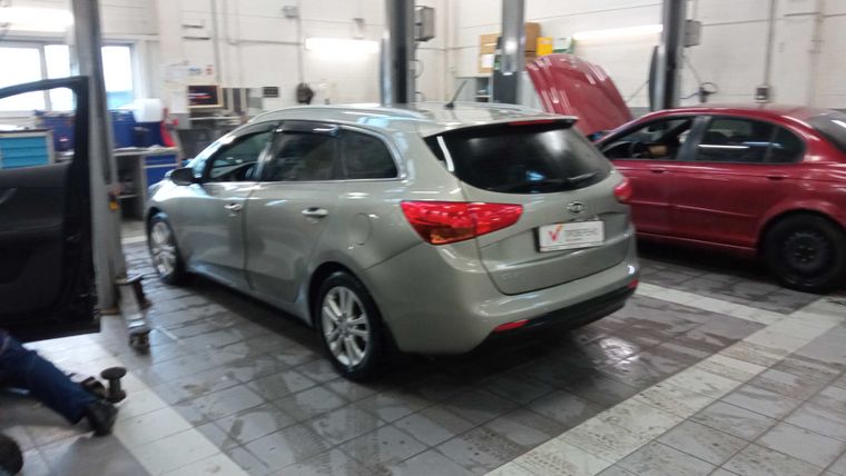 KIA Ceed 2014 года, 236 076 км - вид 4