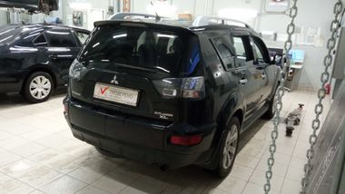 Mitsubishi Outlander 2010 года, 205 201 км - вид 3