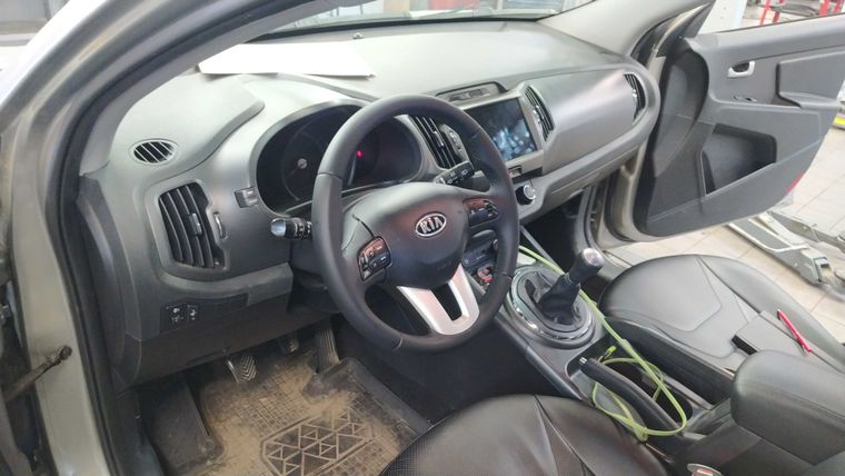 KIA Sportage 2012 года, 186 793 км - вид 5