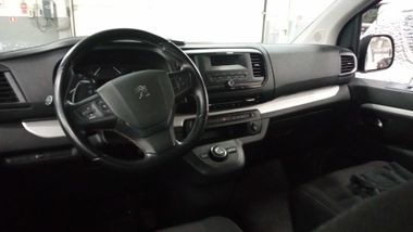 Peugeot Traveller 2021 года, 84 445 км - вид 5