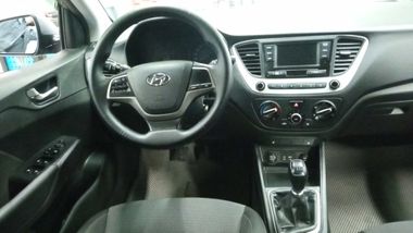 Hyundai Solaris 2018 года, 119 306 км - вид 5