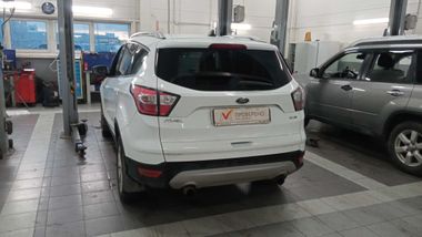 Ford Kuga 2018 года, 134 373 км - вид 4