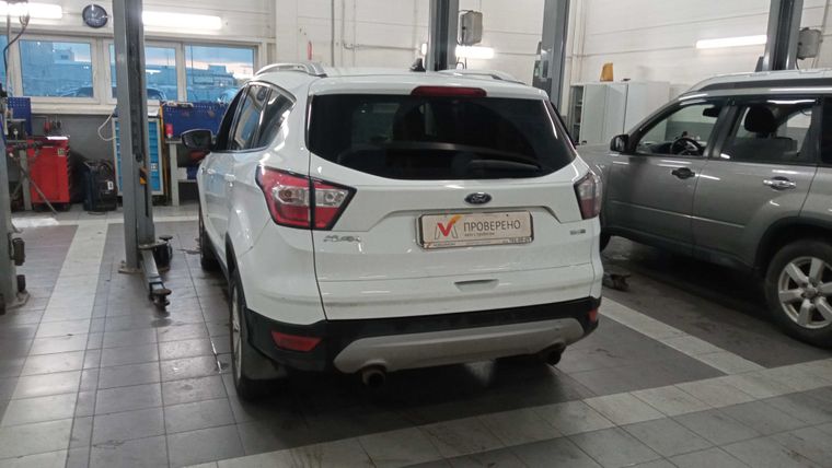 Ford Kuga 2018 года, 134 373 км - вид 4