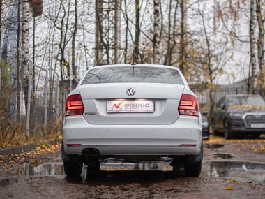 Volkswagen Polo 2018 года, 185 578 км - вид 4