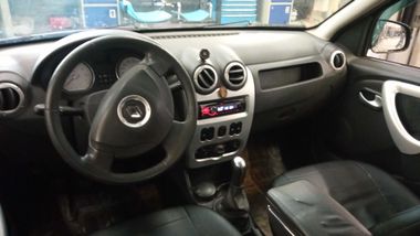 Renault Sandero 2011 года, 194 812 км - вид 5