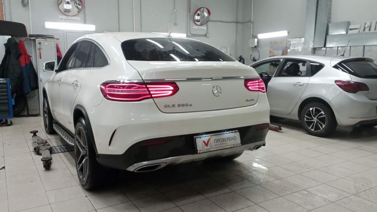 Mercedes-Benz GLE-класс Coupe 2018 года, 184 062 км - вид 4