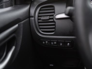 KIA Rio 2018 года, 162 198 км - вид 11