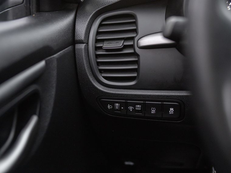 KIA Rio 2018 года, 162 198 км - вид 11