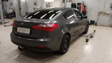 KIA Cerato 2013 года, 215 056 км - вид 3