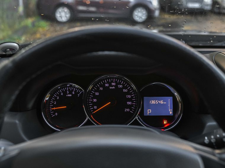 Renault Duster 2017 года, 136 000 км - вид 5