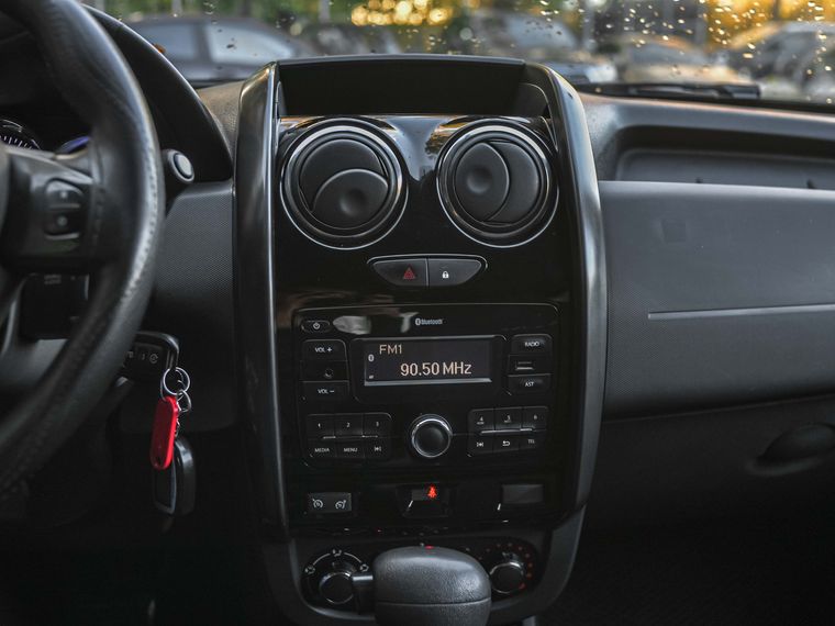 Renault Duster 2017 года, 136 000 км - вид 7