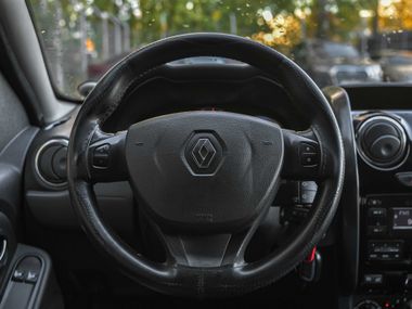 Renault Duster 2017 года, 136 000 км - вид 6