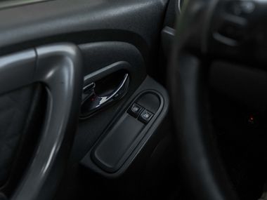 Renault Duster 2017 года, 136 000 км - вид 9