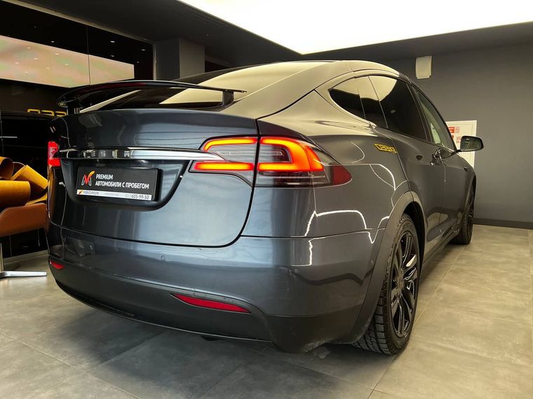 Tesla Model X 2017 года, 68 782 км - вид 4