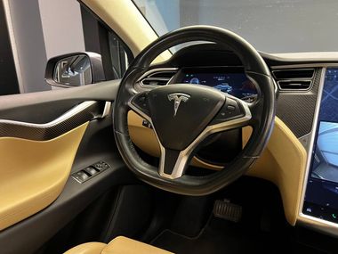Tesla Model X 2017 года, 68 782 км - вид 7