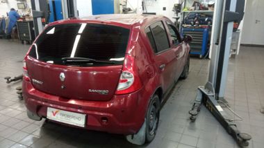 Renault Sandero 2012 года, 167 000 км - вид 4