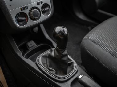 Opel Corsa 2013 года, 281 290 км - вид 8