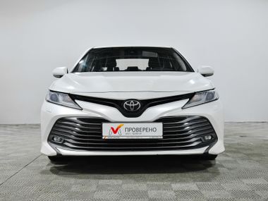 Toyota Camry 2019 года, 186 900 км - вид 4