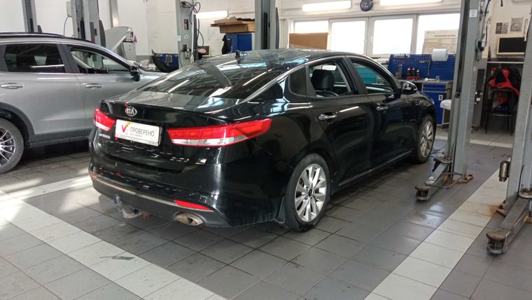 KIA Optima 2017 года, 218 863 км - вид 3