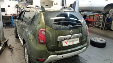 Renault Duster 2017 года, 152 683 км - вид 3