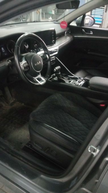 KIA K5 2021 года, 84 910 км - вид 5
