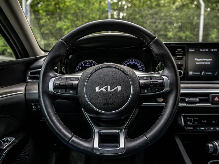KIA K5 2021 года, 84 910 км - вид 7