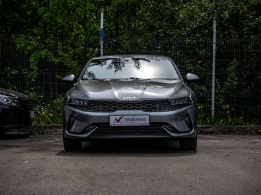 KIA K5 2021 года, 84 910 км - вид 3