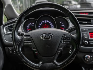 KIA Ceed 2016 года, 117 541 км - вид 6