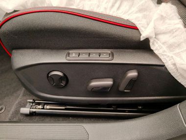 Volkswagen Golf GTI 2025 года, 15 км - вид 18