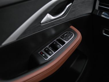 Omoda C5 2022 года, 40 000 км - вид 12