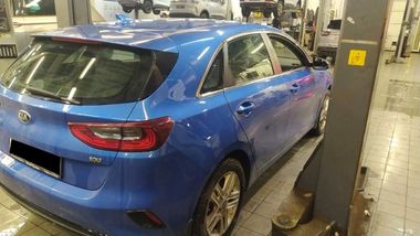 KIA Ceed 2019 года, 70 888 км - вид 3