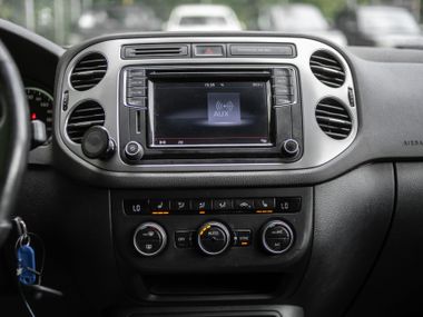 Volkswagen Tiguan 2016 года, 144 576 км - вид 8