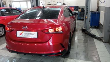 Hyundai Solaris 2020 года, 90 001 км - вид 3