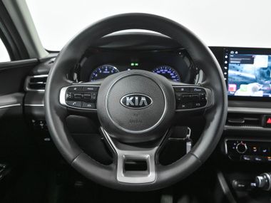 KIA K5 2021 года, 60 873 км - вид 8